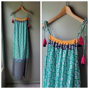 STAR MELA Shoulder Tie Tassle Maxi Medium